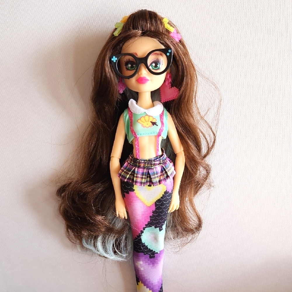 Mermaid High Doll Raynea Spring Break